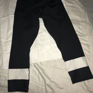 black workout leggings w/white stripes